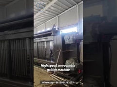 Servo Máquina de malla de gabión inteligente en funcionamiento.