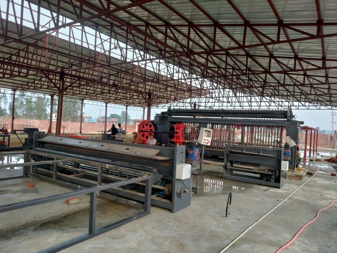 Últimos blogs de la empresa sobre Apoyo al desarrollo de infraestructuras de Nepal con equipos avanzados de tejido de malla de gabión