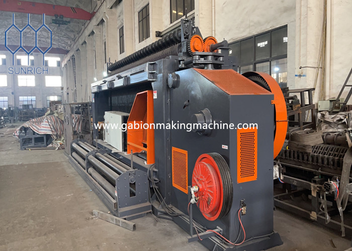 Últimos blogs de la empresa sobre Cliente de Sri Lanka recibe con éxito la última máquina de fabricación de gabión para proyectos de protección ambiental