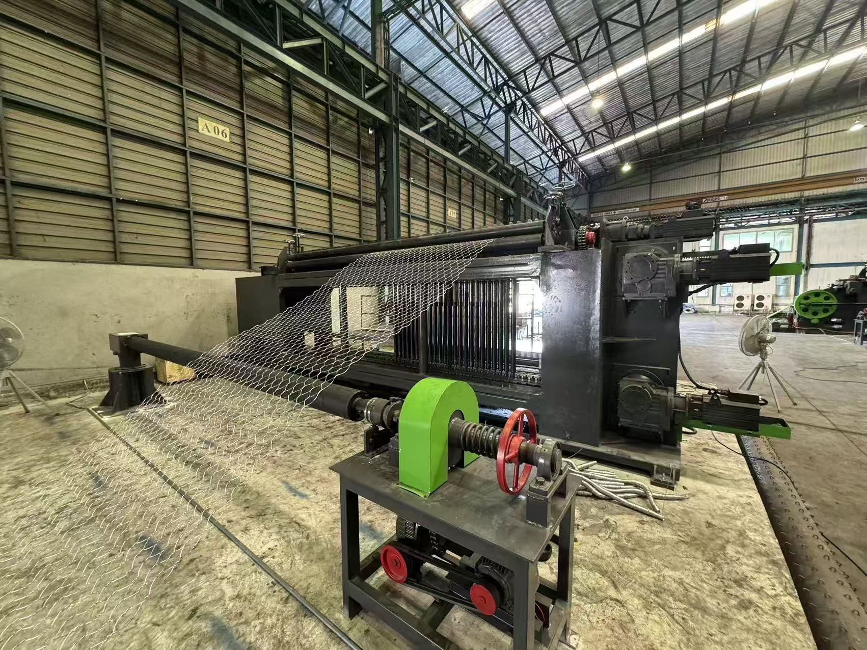 Últimos blogs de la empresa sobre ¿Las máquinas automáticas de gabión mejoran la eficiencia de la ingeniería?