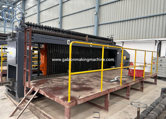 Últimos blogs de la empresa sobre What Specifications Should Buyers Confirm Before Ordering a Gabion Making Machine?