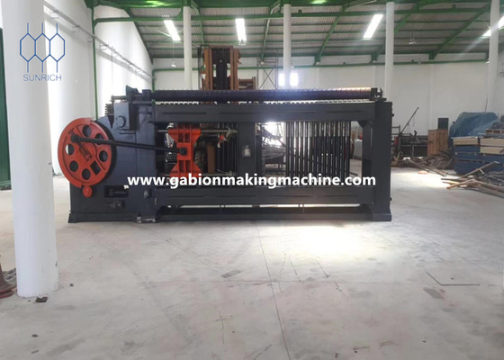 comprar espesor de revestimiento de PVC longitud de malla ajustable 2m-5m máquina de gabión Fabricación en línea