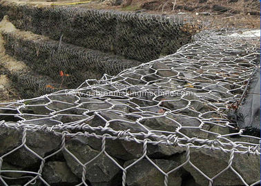 comprar Protección hexagonal del puente de la caja de Gabion con el alambre galvanizado sumergido caliente Fabricación en línea