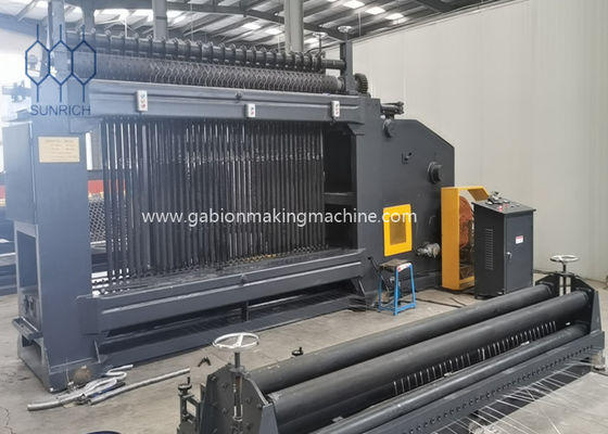 comprar el PVC de 60x70m m Gabion Mesh Machine For cubrió el alambre con la anchura que tejía de 2300m m Fabricación en línea