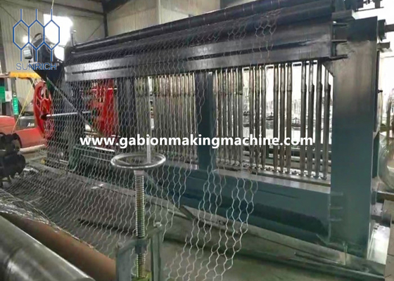 Máquina de gabión de longitud de giro ajustable con sistema de control automático de servomotor PLC