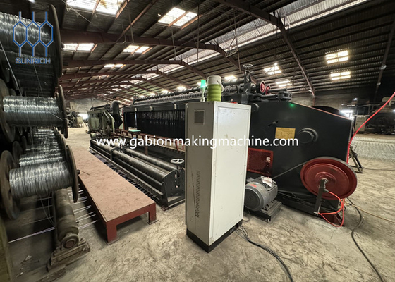 Máquina de malla de alambre hexagonal de acero galvanizado de 4 m de ancho