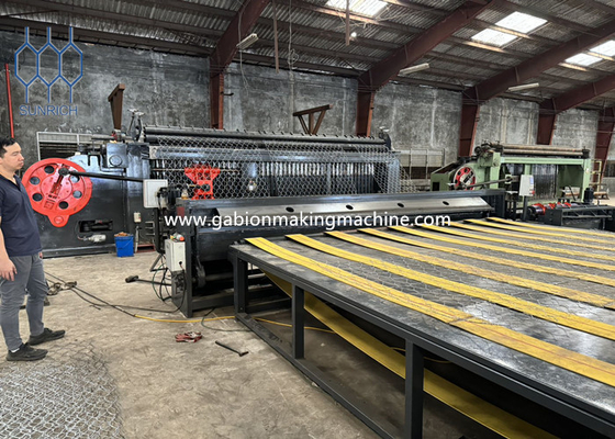 Máquina de malla de gabión de alta eficiencia con alambre galvanizado o recubierto de PVC
