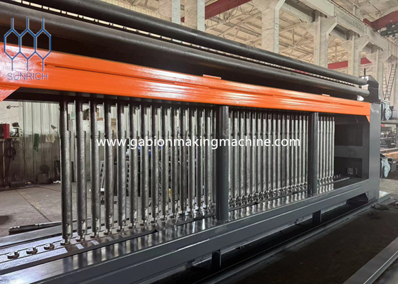Producción de malla de alambre de acero galvanizado con revestimiento de PVC